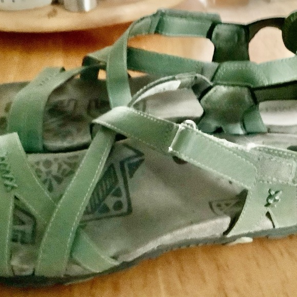 Merrell salads - Picture 4 of 4